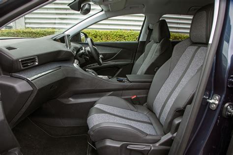 Peugeot 5008 interior | Autocar