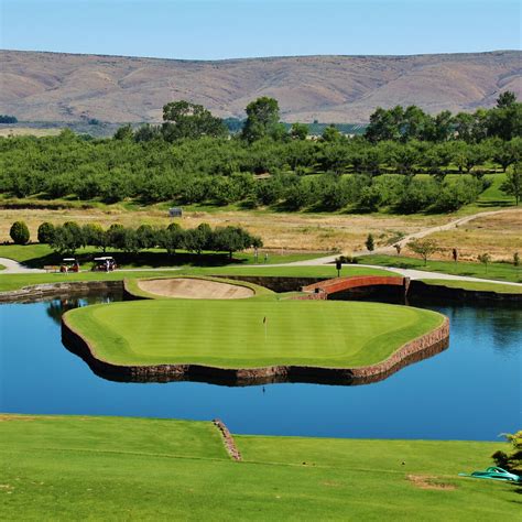 Apple Tree Golf Course in Yakima is more than a one-hole wonder | Washington Golf