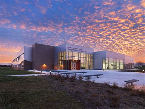 Southern Illinois University, Transportation Education Center - River ...