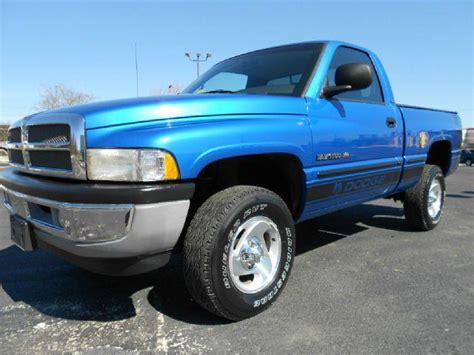 1999 Dodge Ram Pickup 1500 - Information and photos - MOMENTcar