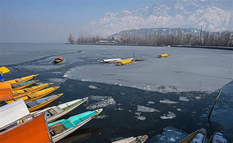 1.62 Crore Tourists Visited Jammu And Kashmir This Year, Highest Since ...