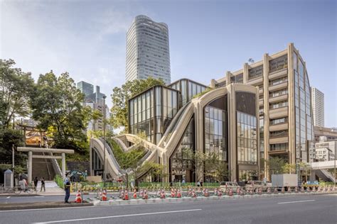 Azabudai Hills / Heatherwick Studio | ArchDaily