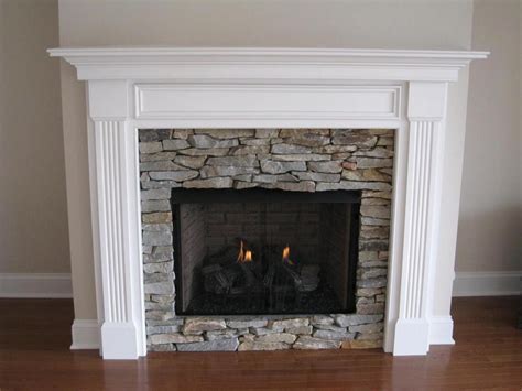 Wood Fireplace Mantels | Mantel Surrounds | Leesburg Standard | MantelCraft