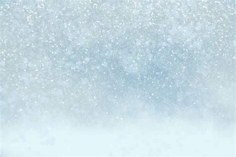 204,100+ Light Snow Falling Stock Photos, Pictures & Royalty-Free ...