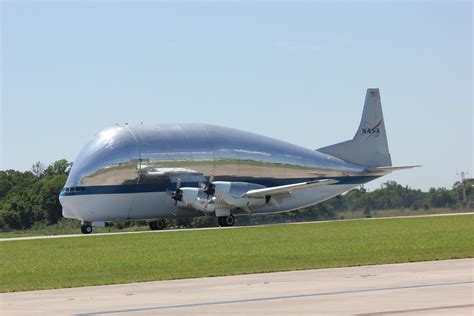 This unit of a plane; the NASA Super Guppy : r/AbsoluteUnits