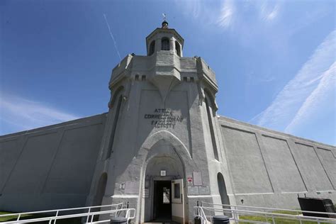 Get a look at the most notorious prisons in American history