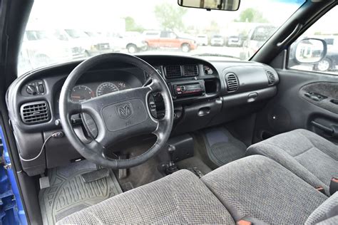 2000 Dodge Ram 1500 Interior