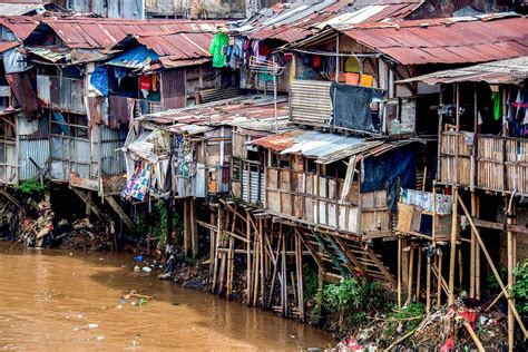 Jakarta slums : r/UrbanHell