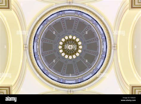 Interior view of the Arkansas State Capitol Dome Stock Photo - Alamy