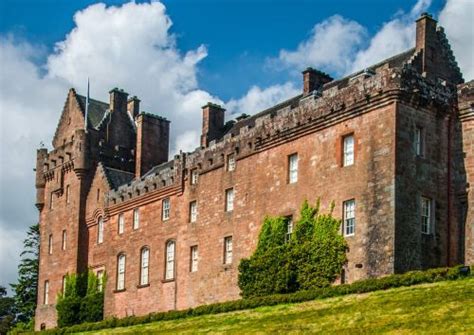 Brodick Castle, Arran | History, Photos & Visiting Information