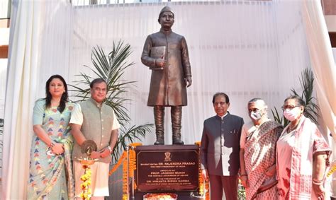 A life-sized statue of Dr. Rajendra Prasad unveiled in Raj Bhavan – Way2Barak