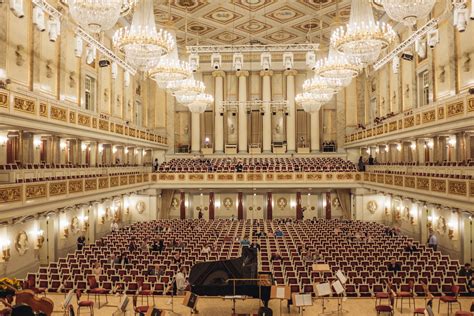 Before concert in Konzerthaus Berlin – free photo on Barnimages