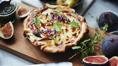 Heavenly fig and cheese recipe ideas - The NEFF Kitchen