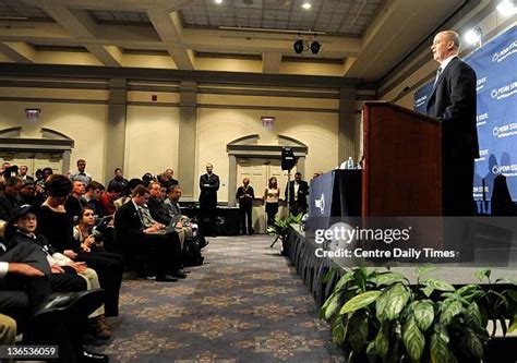 45 New Penn State Football Coach Bill Obrien Stock Photos, High-Res ...