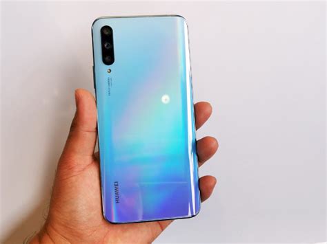 Huawei Y9s Review: New Design, Same Pop–up Selfie Camera, Better ...