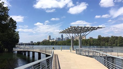 A History of Austin’s Famous Hike and Bike Trail, Which Wasn’t Always Green – TOWERS