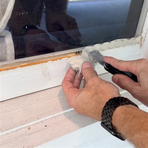 How To: Glaze Windows in Place - The Craftsman Blog