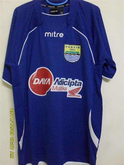 My Football Jersey Collections: #17 Persib Bandung (Home, 2011-12 Indonesia Super League)