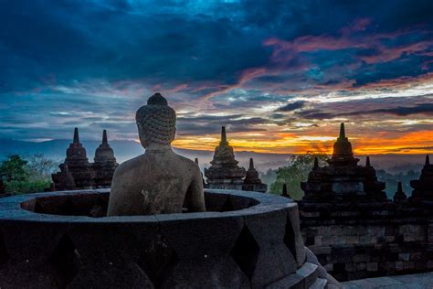 Borobudur Sunrise: All You Need to Know - Museum of Wander