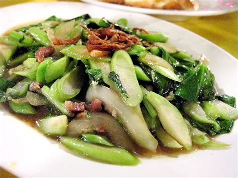 Kai-lan (Chinese broccoli) with salted fish | This is a popu… | Flickr