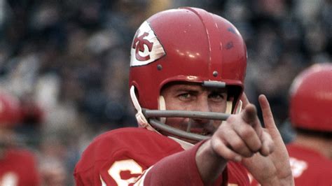 Photo of Chiefs QB Len Dawson Smoking Cigarette During Halftime of Super Bowl I Remains Incredible