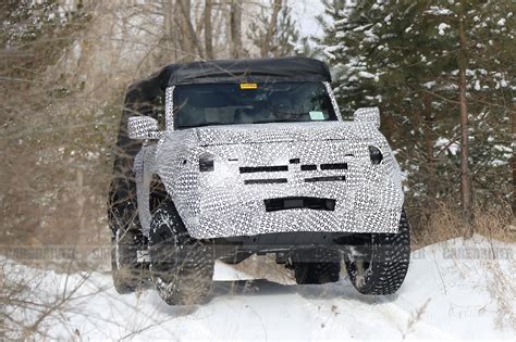 Ford Bronco 2020 2 Door Interior - dimecorazonteestoyescuchando