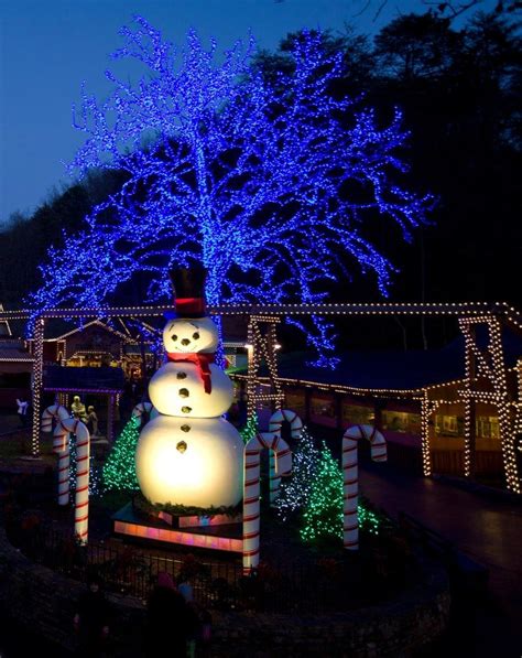 Dollywood’s Smoky Mountain Christmas Festival presented by Humana ...