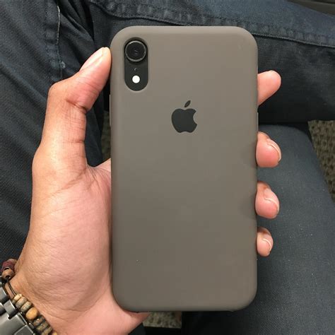 Black XR with Cocoa Apple silicone case : r/iPhoneXR