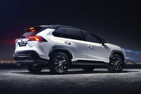 Toyota RAV4 SUV 2018 | Parkers