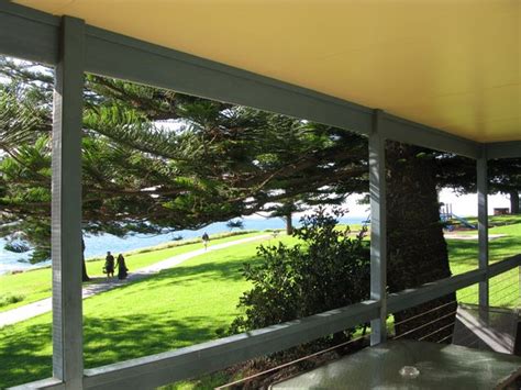 Surf Beach Holiday Park - Kiama Water view from the cottages that face north