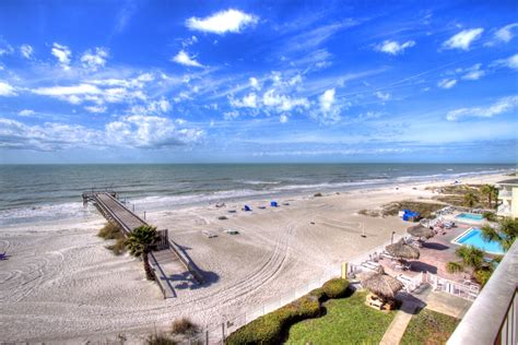 Barefoot-Beach-Resort-Indian-Shores-Gulf-Coast-Central-Florida-USA