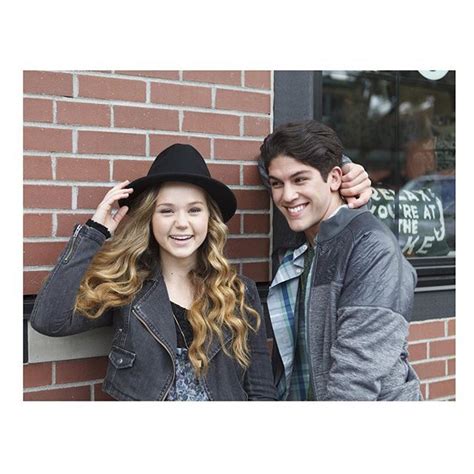 Brec Bassinger with Rahart adams in the new Nickelodeon movie liar liar vampire | Фильмы, Вампиры