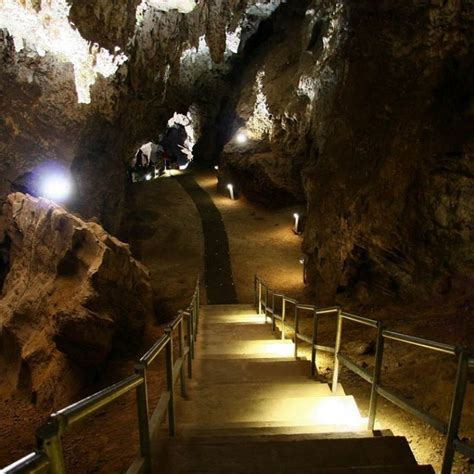 Maropeng Visitors Centre & Sterkfontein Caves – No Limits