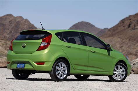 Hyundai Accent Green - amazing photo gallery, some information and ...