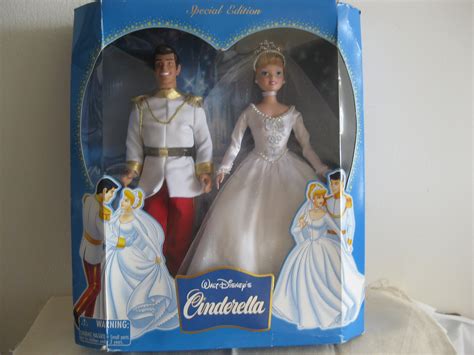 Cinderella & Prince charming wedding dolls Walt Disney - Etsy Nederland