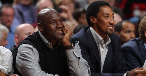 Scottie Pippen Says Michael Jordan Was 'Horrible' Before SF Joined ...