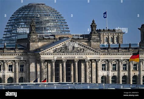 03 February 2023, Berlin: View from the Federal Chancellery to the dome ...