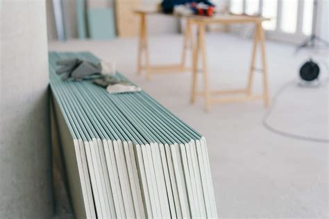 Plaster vs. Drywall: Pros, Cons, and Costs