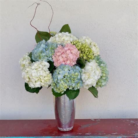 LF26 - Elegant Hydrangea Bouquet in Lake Forest, CA | Lake Forest ...