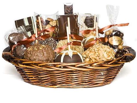 Free Gift Basket Cliparts, Download Free Gift Basket Cliparts png images, Free ClipArts on ...