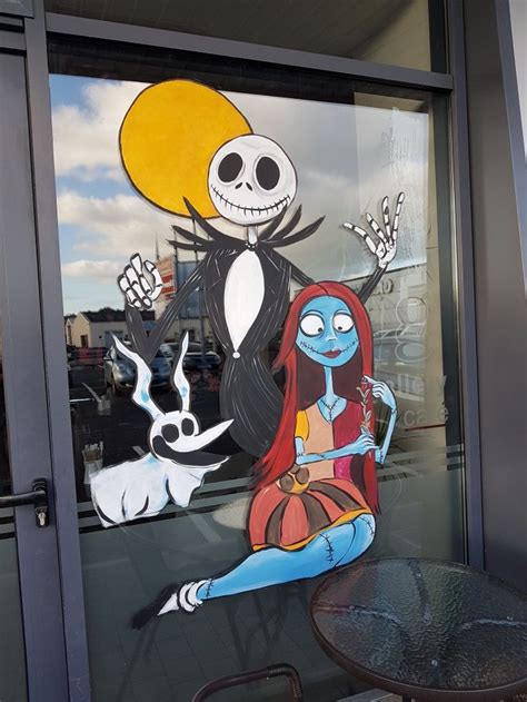 Window painting of Jack and Sally from A Nightmare before Christmas | Halloween, Festività, Idee