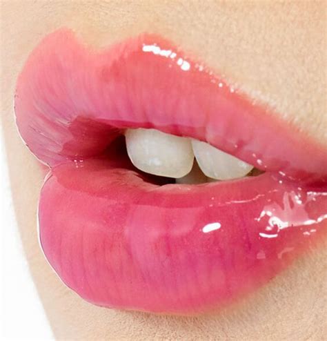 El brillo labial vuelve a ser tendencia en maquillaje | Tendencias ...