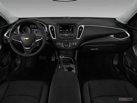 2016 Chevrolet Malibu: 126 Interior Photos | U.S. News