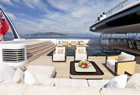 serene yacht | Serene motor yachtprivate yacht charters Elite Yacht ...