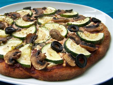 Low carb pizza, completely vegan! – LowCarb Vegan