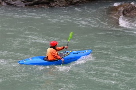 How to Paddle a Kayak Straight – Skill tips - BLOG : TEAM 4 ADVENTURE