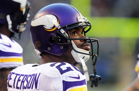 Adrian Peterson returning to Minnesota Vikings - Chicago Tribune