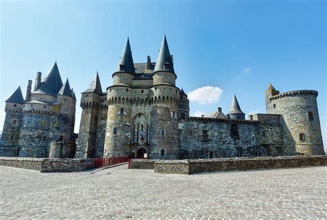 The Château de Vitré, France | Barcelona cathedral, Castle fort, Castle