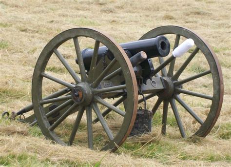 File:American Civil War era 12 lb howitzer cannon used in the battle of Corydon reenactment.jpg ...