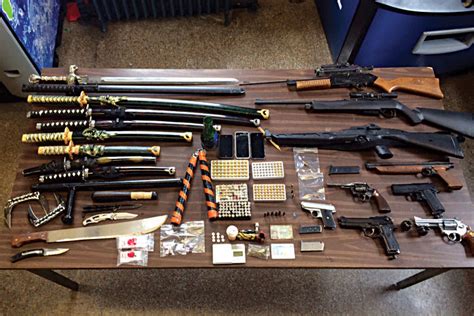 Police Find Huge Weapons Arsenal Near Boro Park - Hamodia.com